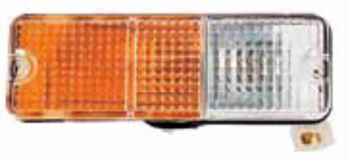 BUM502780(L) - 2006498 - B1600 OM BUMPER LAMP CLEAR AND AMBER