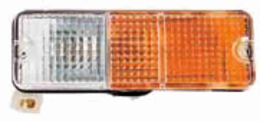BUM502779(R) - 2006497 - B1600 OM BUMPER LAMP CLEAR AND AMBER