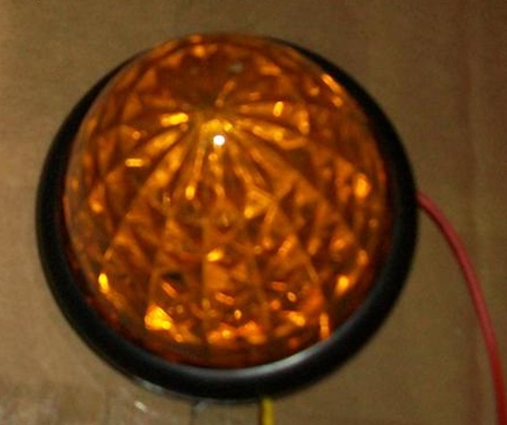SIL23969(YELLOW)--Side Lamp....125711